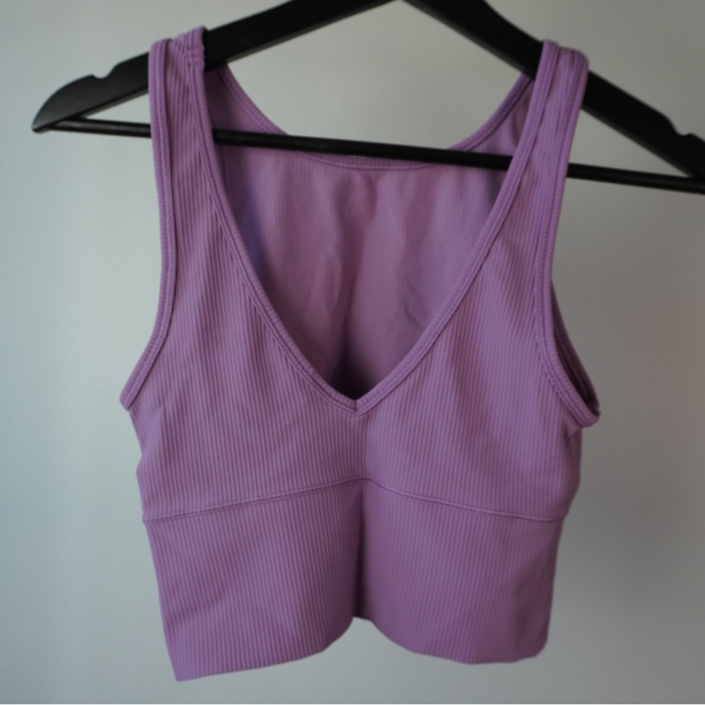 Lululemon crop top